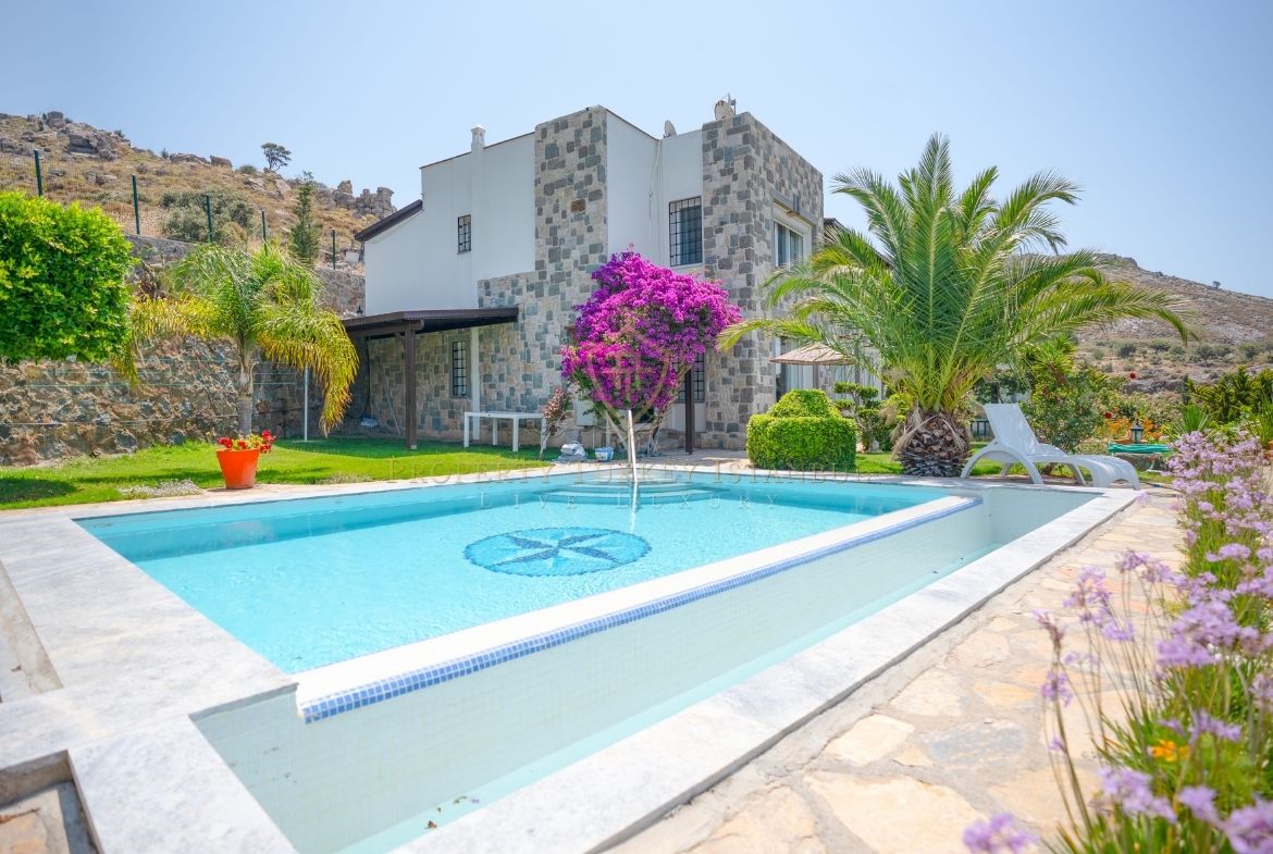 Gümüşük Detached Villa