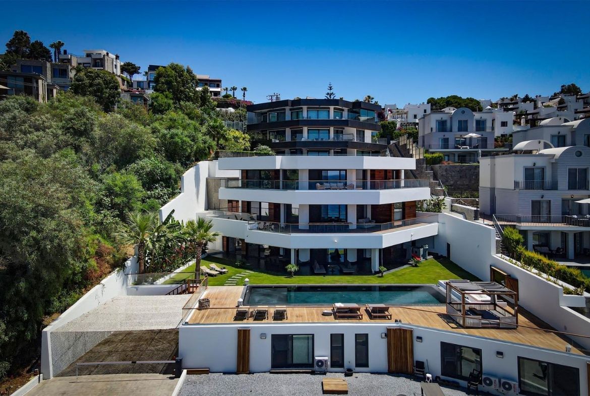 Luxury Villa for Sale in Yalıkavak Tilkicik